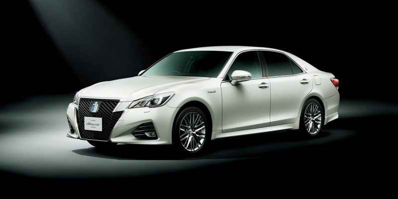 Toyota Crown 2020 салон