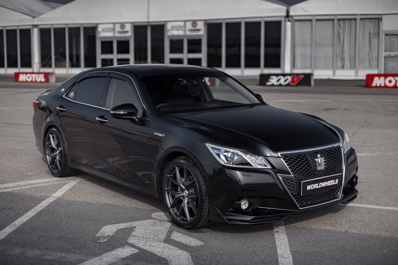 Toyota Crown s210
