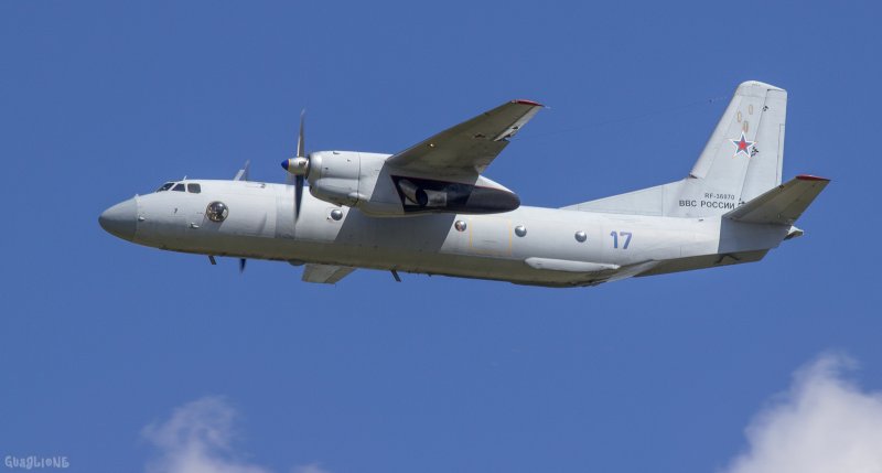 Вертолет АН 12