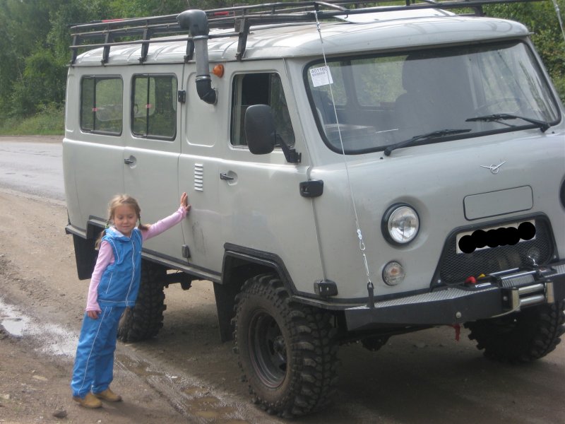 УАЗ 452 белая ночь