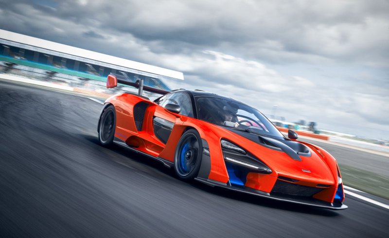 MCLAREN Сенна