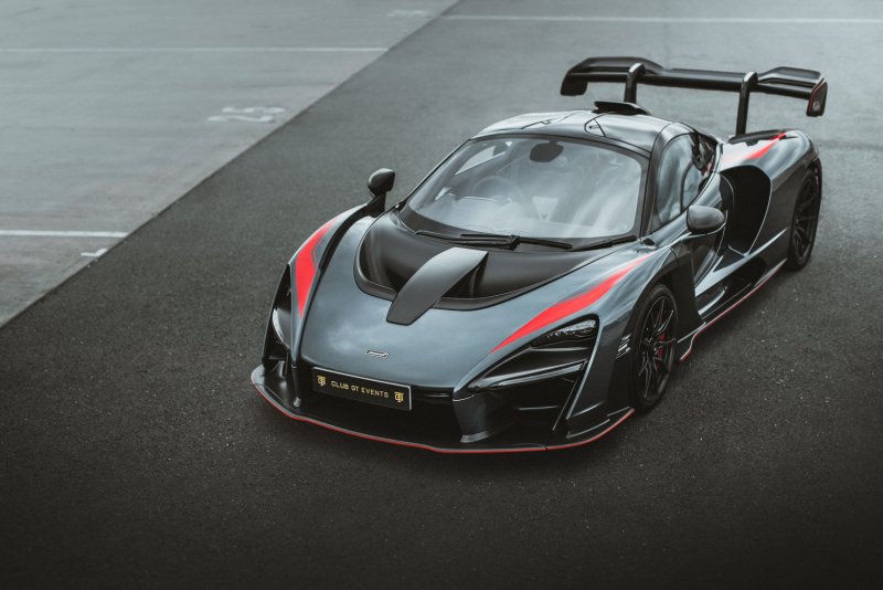 MCLAREN Senna p15
