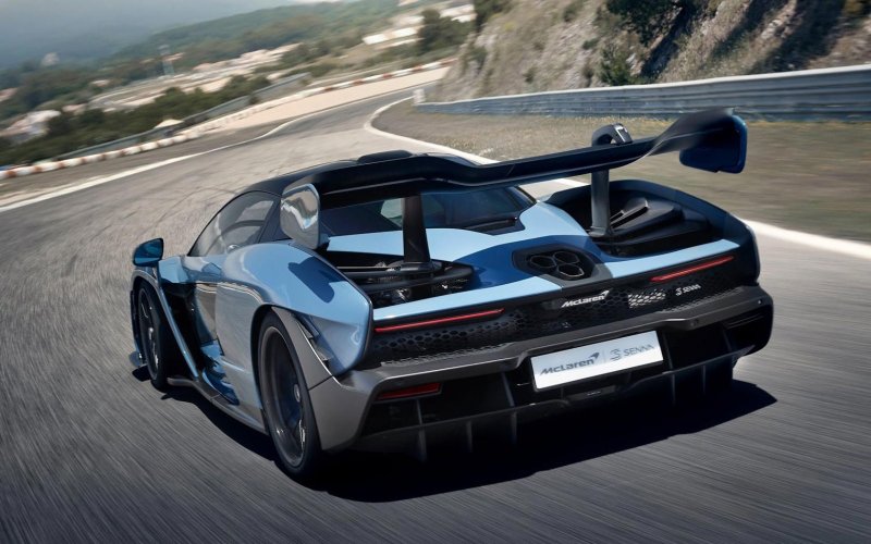 2018 MCLAREN Senna