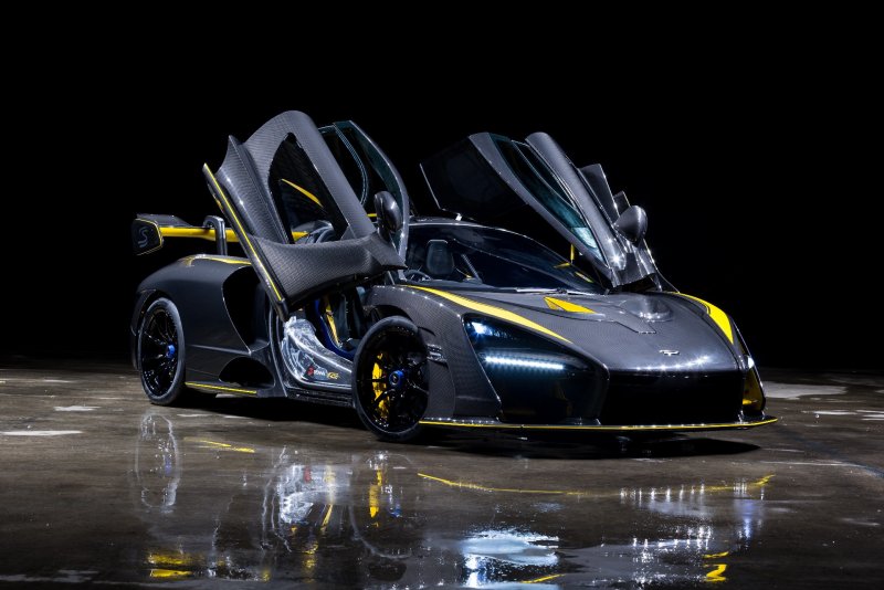 2018 MCLAREN Senna