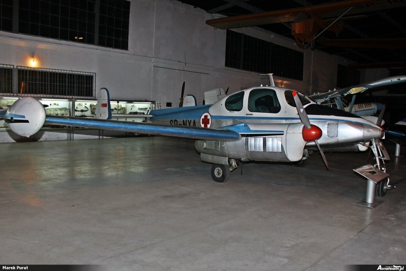 Let l-200 Morava Гостилицы