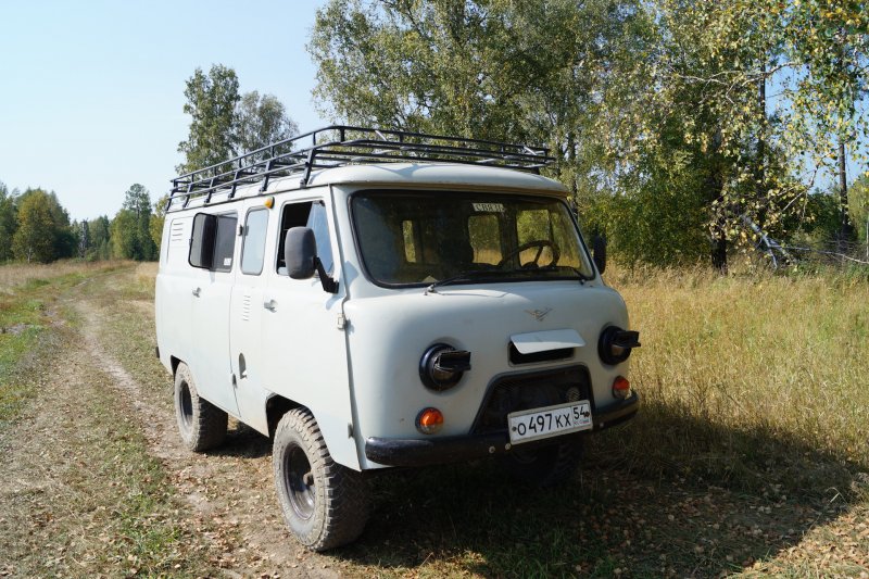 Автомашина УАЗ-3909