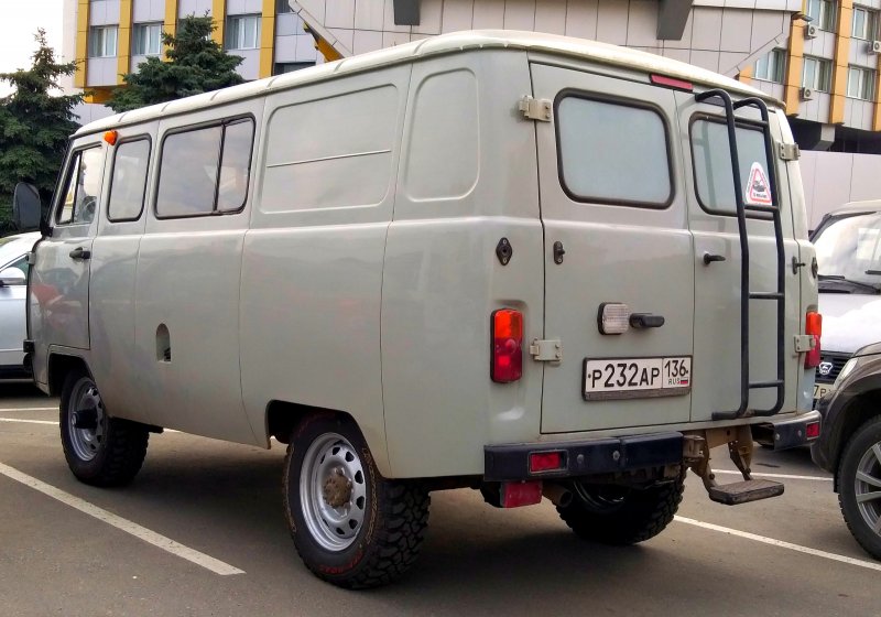 УАЗ 3909 военный