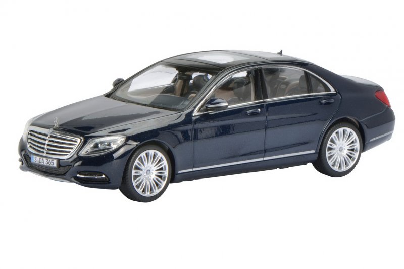 Коллекционная машинка Mercedes Benz s600