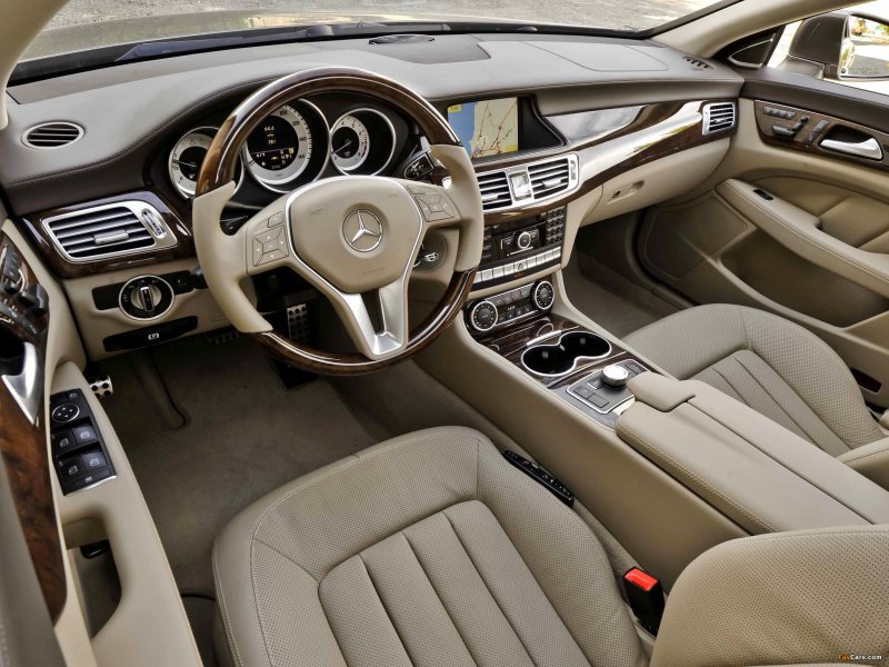 Mercedes CLS 218 салон