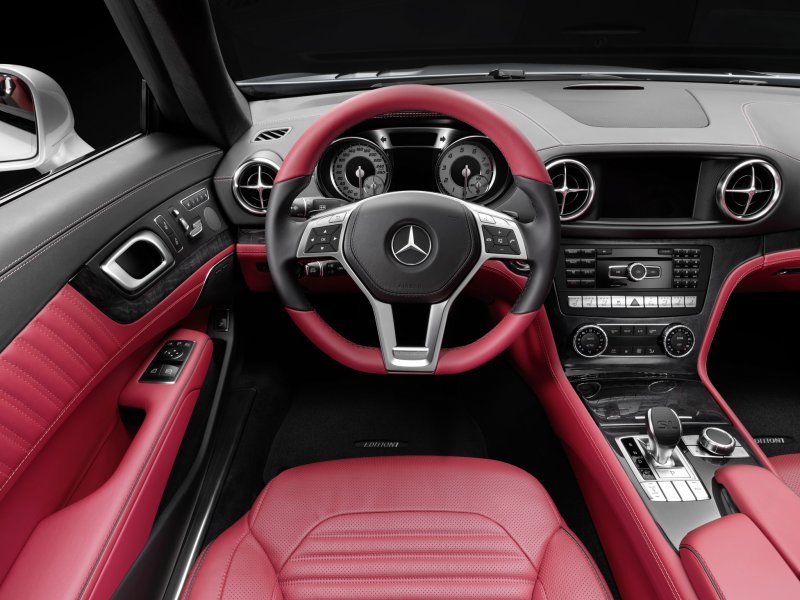 Mercedes SL AMG 2013 Interior