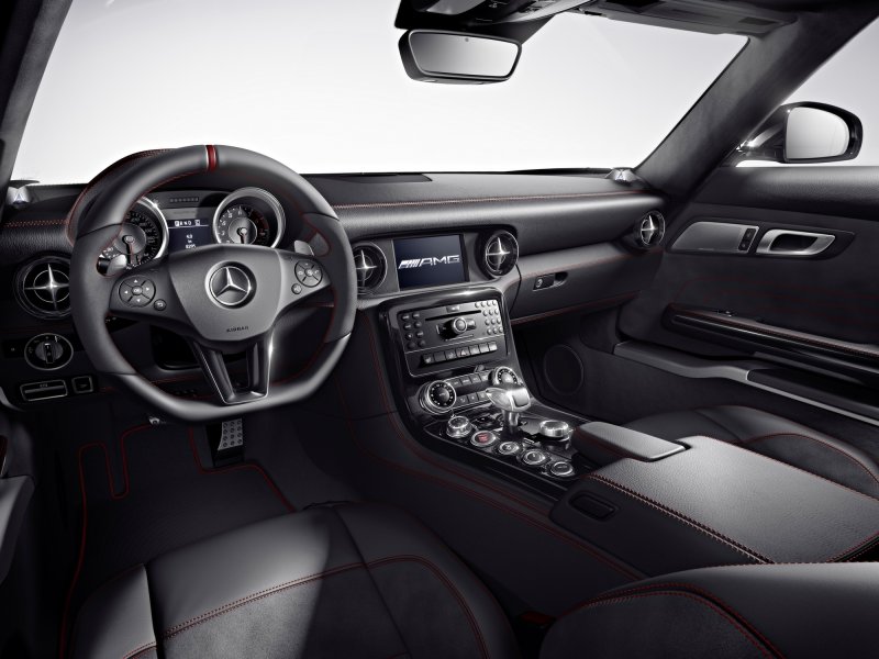 Mercedes-Benz SLS AMG салон