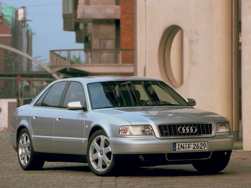 Audi a8 d2 2000
