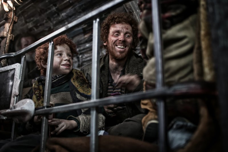 Сквозь снег Snowpiercer, 2013
