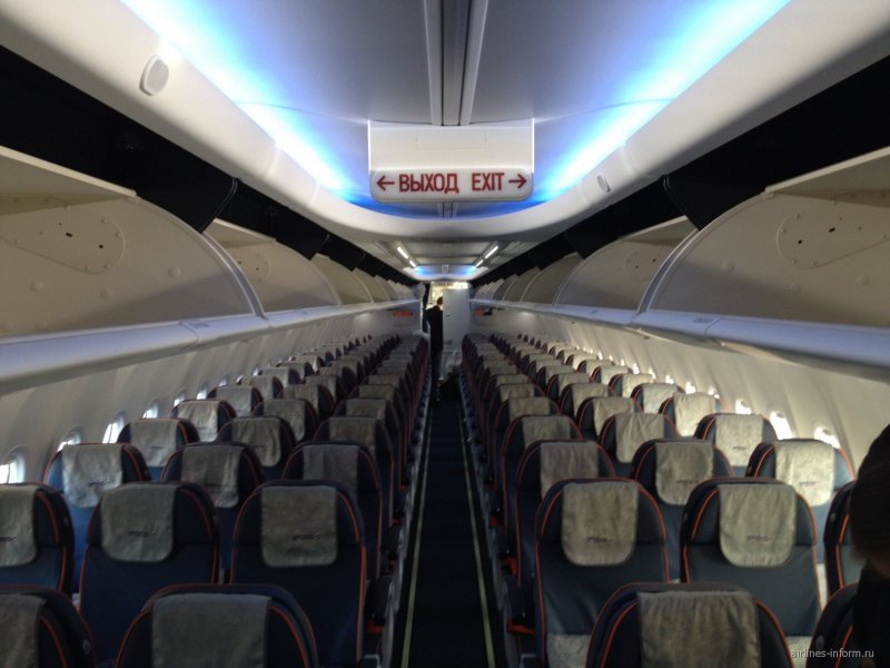 Боинг 737-800 салон