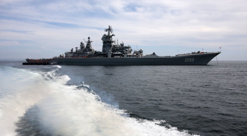 Самый мощный корабль ВМФ России Петр Великий