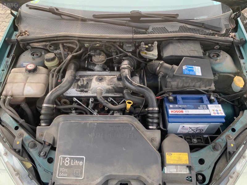 Ford Focus TDCI 1.8 подкапотка