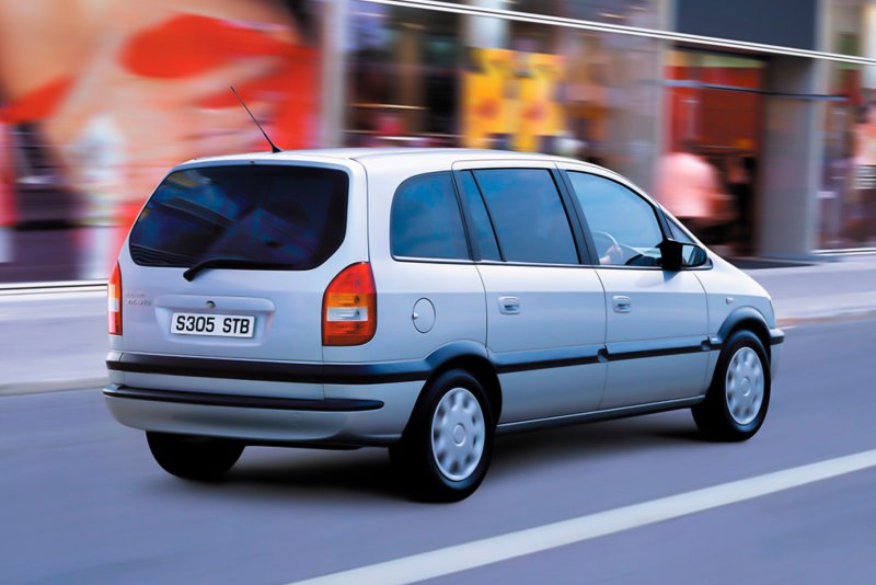 Субару Травик 2001