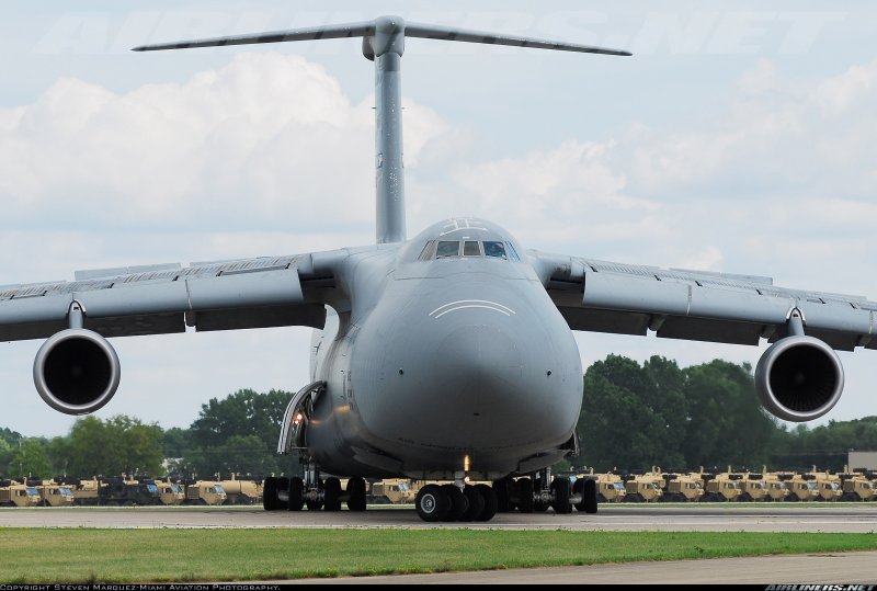 Lockheed c-5m super Galaxy