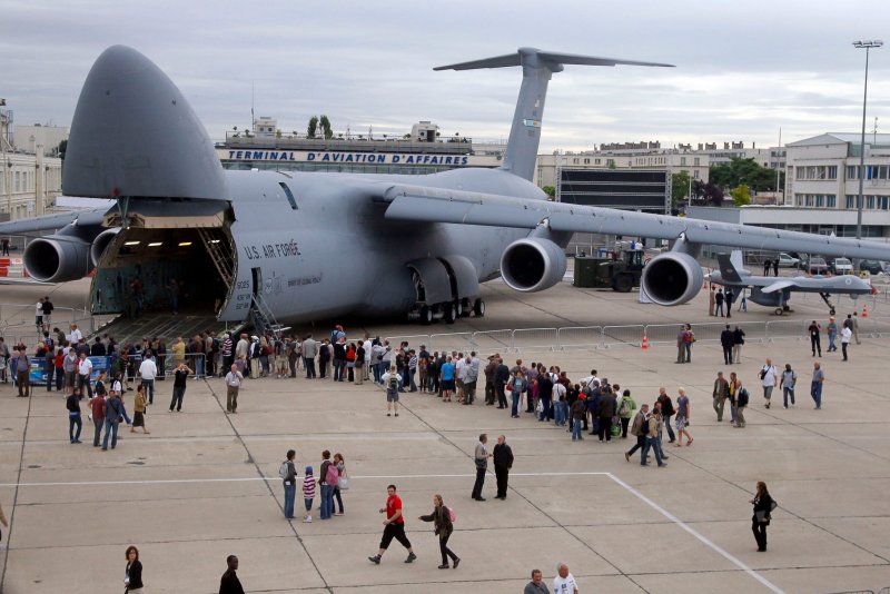 Lockheed c-5m