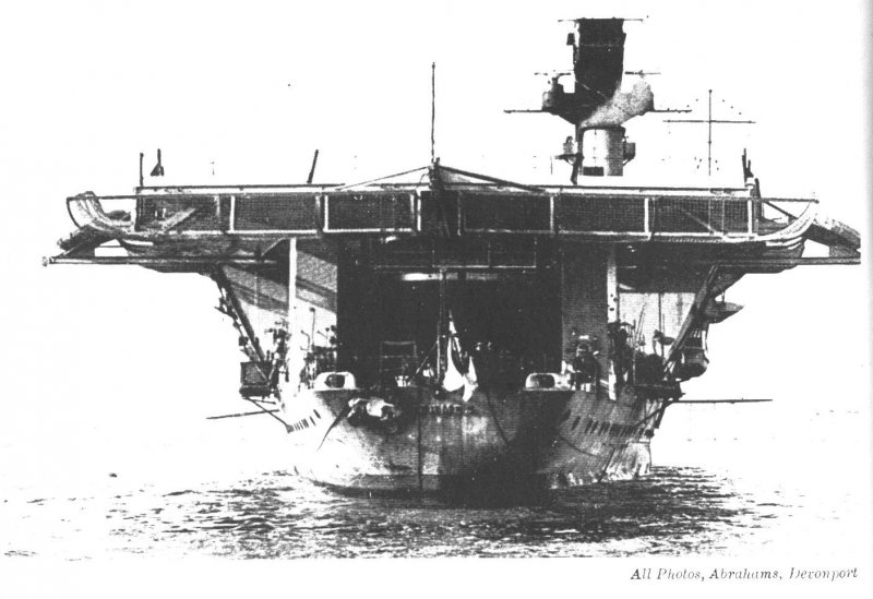 Hermes авианосец