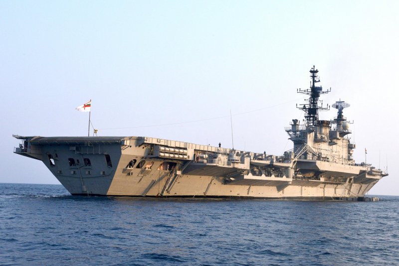HMS Hermes 1942