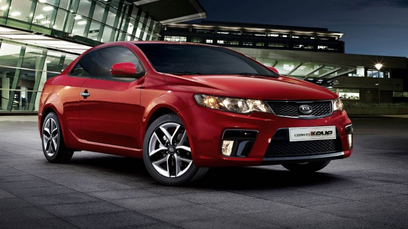 Kia Cerato 2012 белая