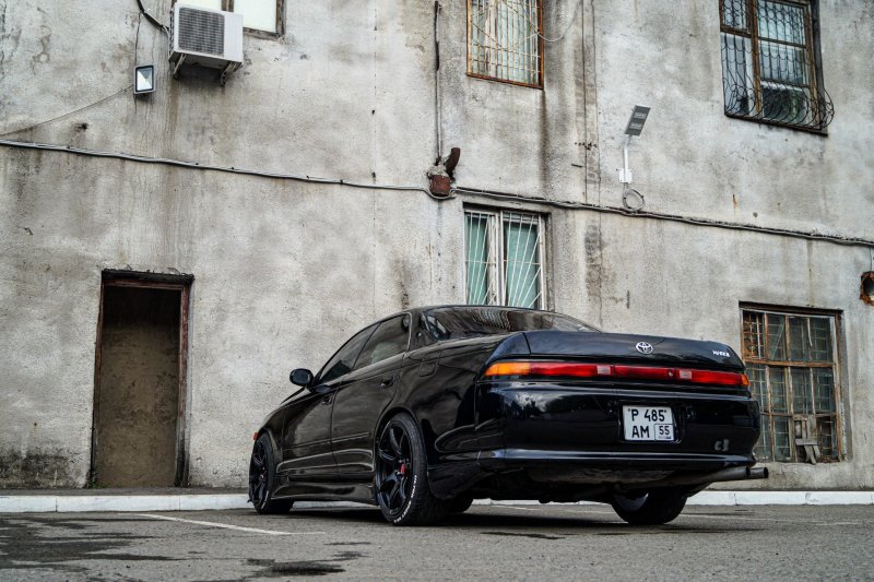 Toyota Mark 2 90 Tourer v JDM