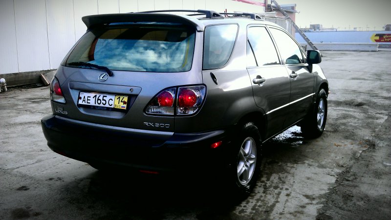 Лексус rx300 2002 зад