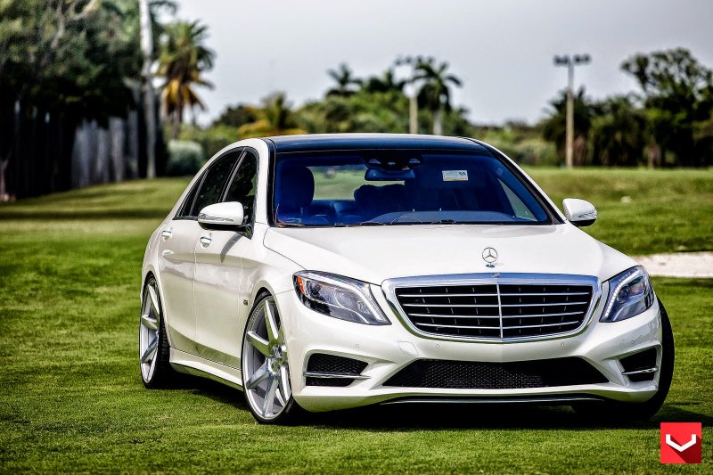 Мерседес Benz s class белый