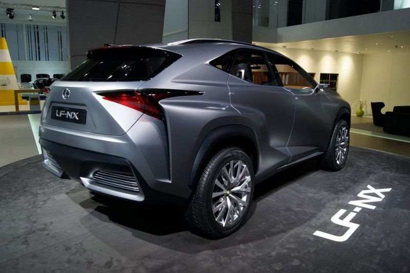 Lexus NX 2013