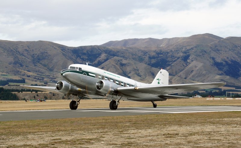 Самолет Дуглас ДС-6