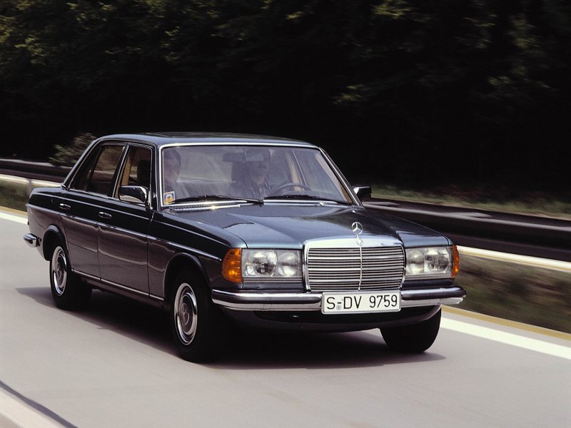Mercedes-Benz w123, 1983