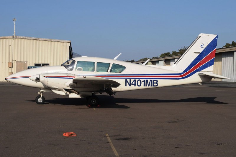 Piper Aztec pa23-250f