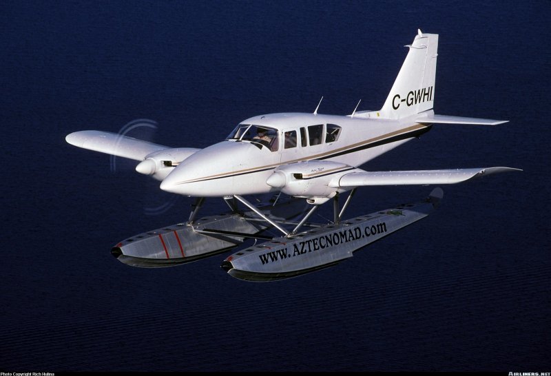 Piper pa-23