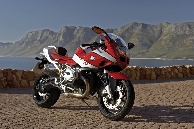 BMW r1200s