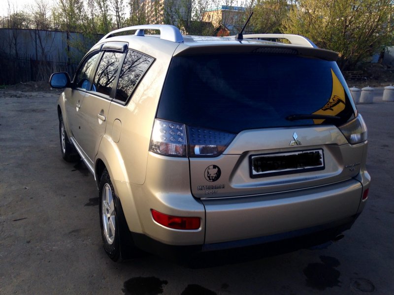 Nissan x-Trail Митсубиси Аутлендер