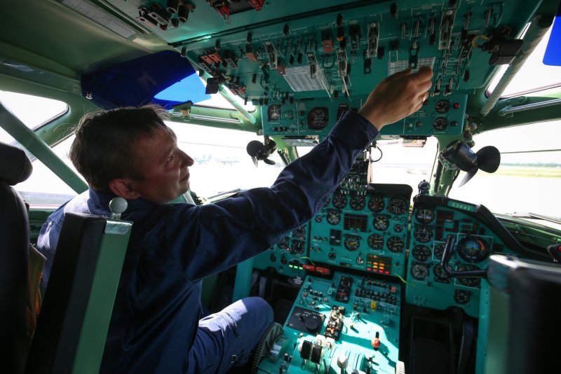 Ту-134убл кабина