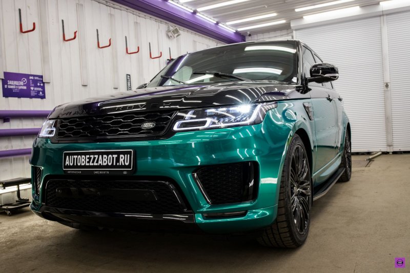 Range Rover Sport черно-зеленый