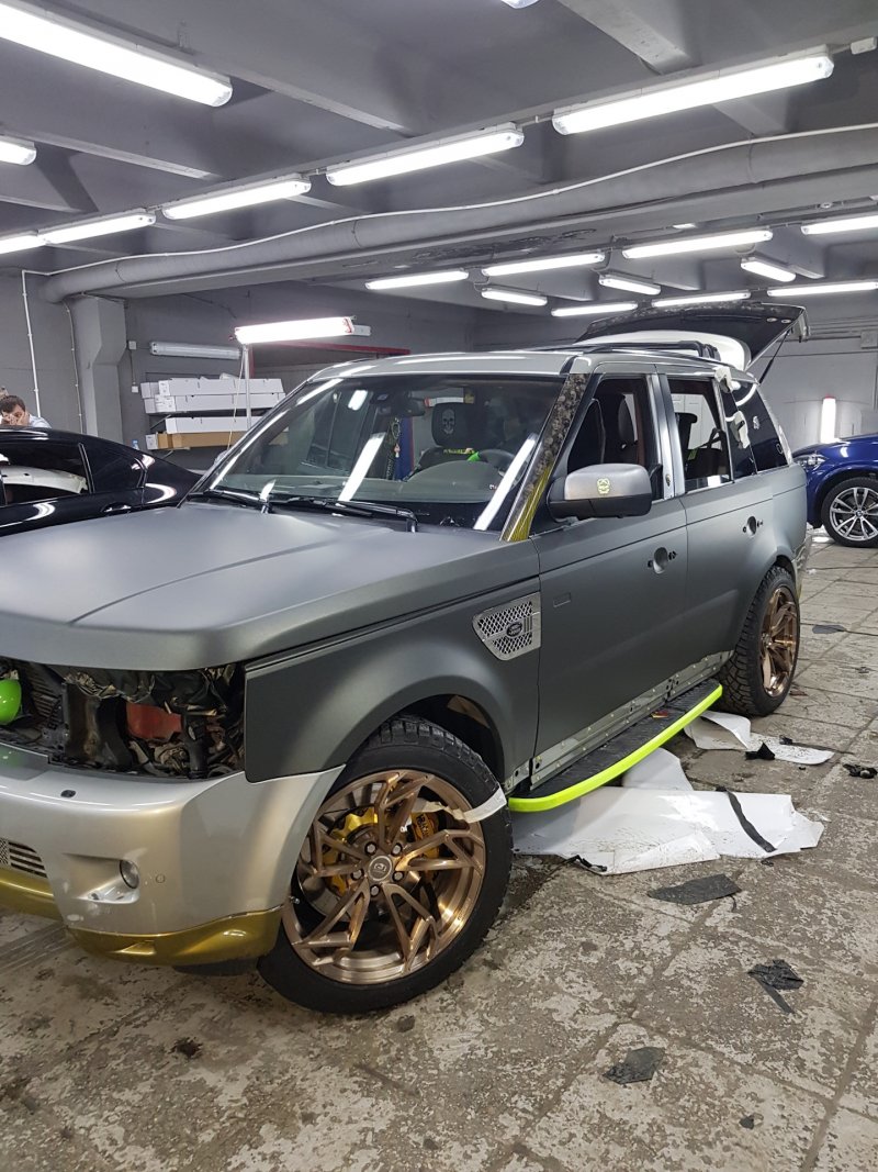 Range Rover 3 в пленке