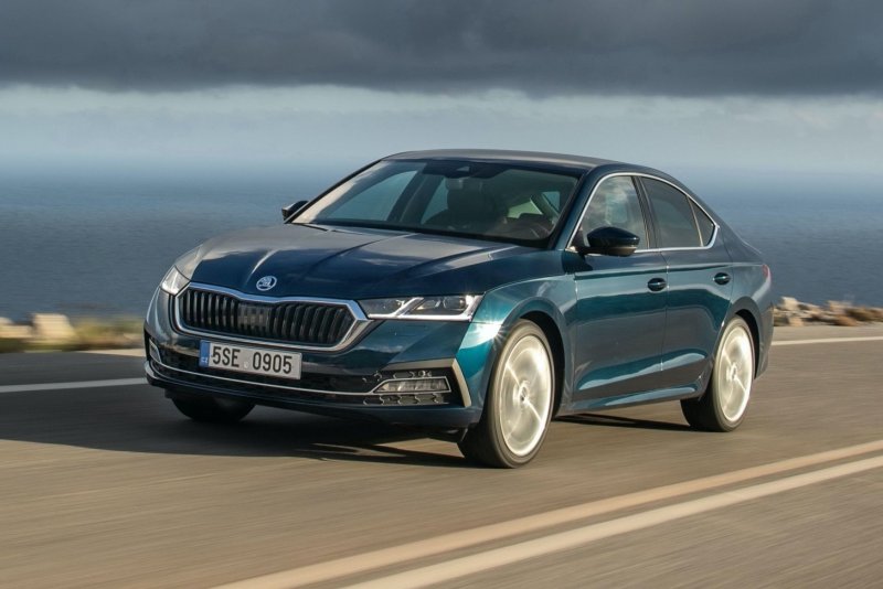 Octavia a8 синий