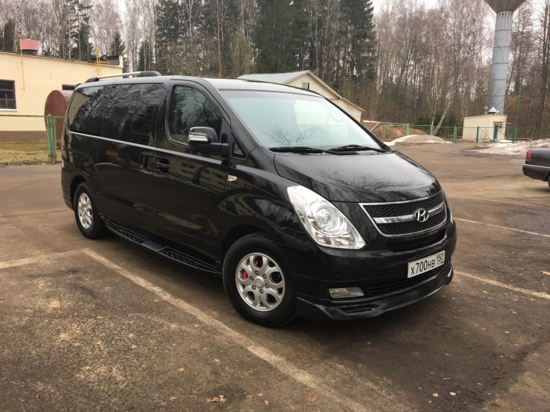 Grand Starex r19