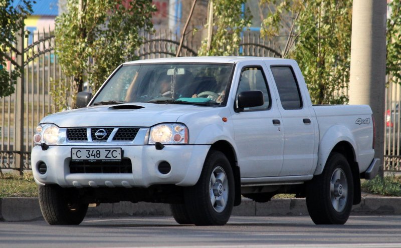 Ниссан NP 300 pick-up