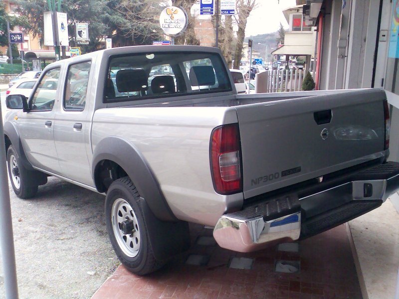 Nissan np300, 2010
