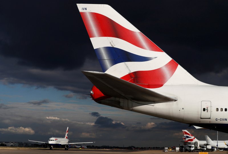 Самолет British Airways