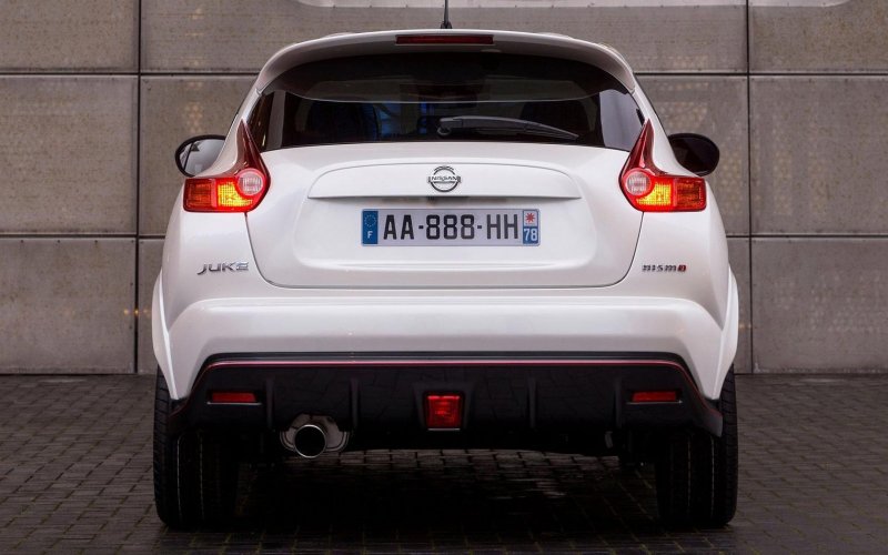 Nissan Juke 2010 зад