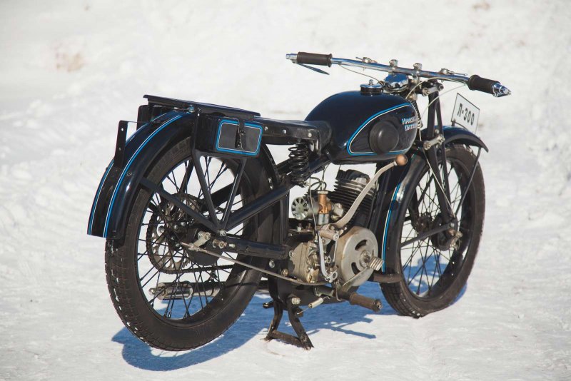 Советский мотоцикл л-300 «красный октябрь