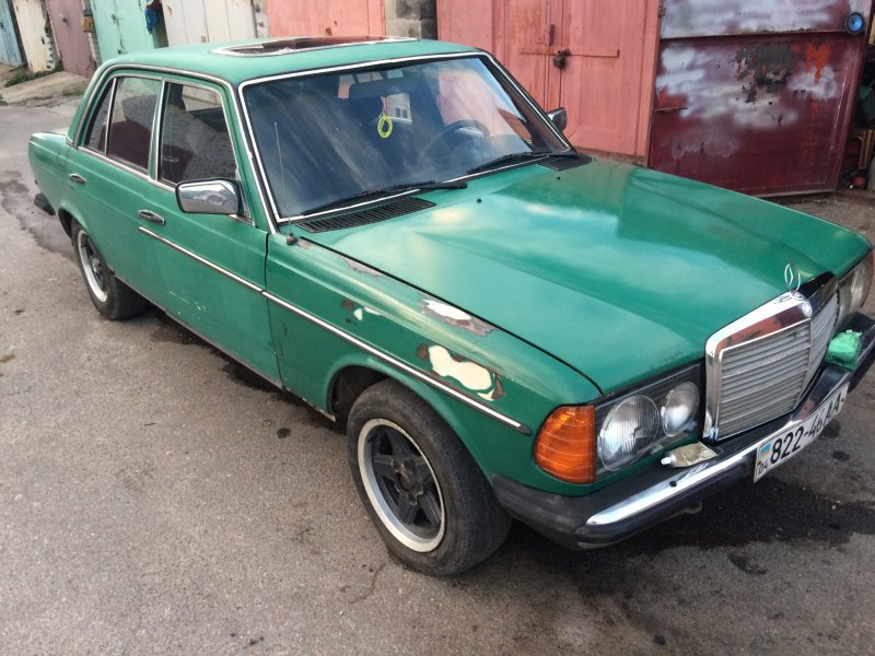 Mercedes-Benz w123, 1983