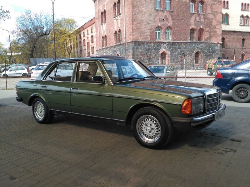 Мерседес Бенц w123