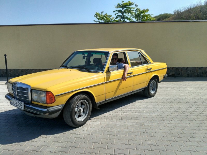 Мерседес 123