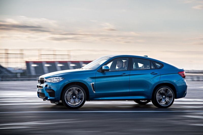 БМВ x6m 2016